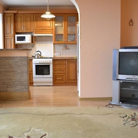 Studio Apartments Kamianets-Podilsky Chambre photo