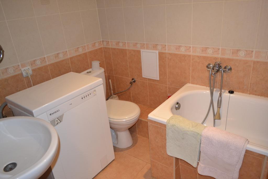 Studio Apartments Kamianets-Podilsky Chambre photo