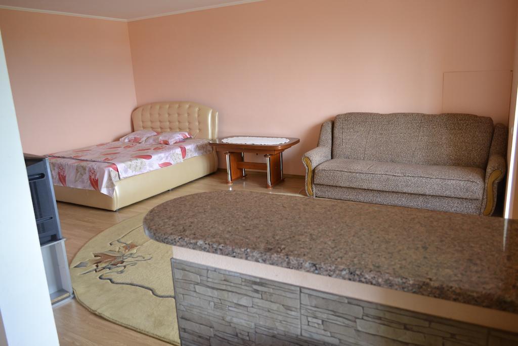 Studio Apartments Kamianets-Podilsky Chambre photo
