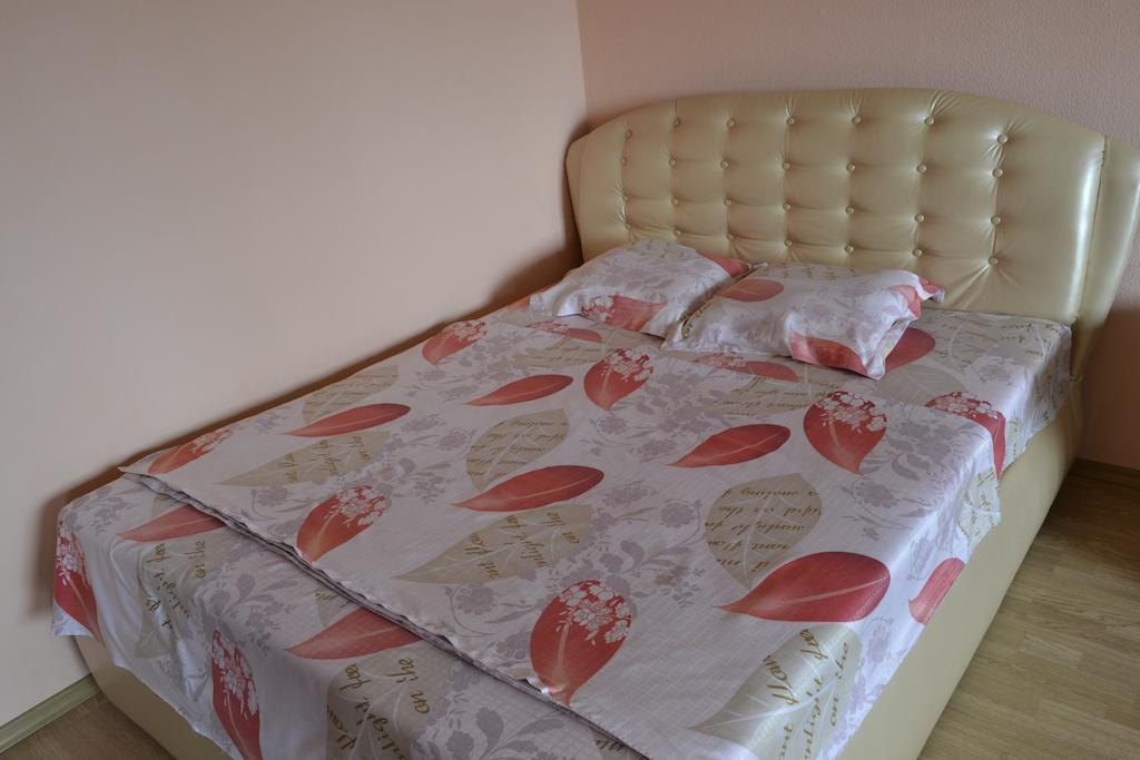 Studio Apartments Kamianets-Podilsky Chambre photo